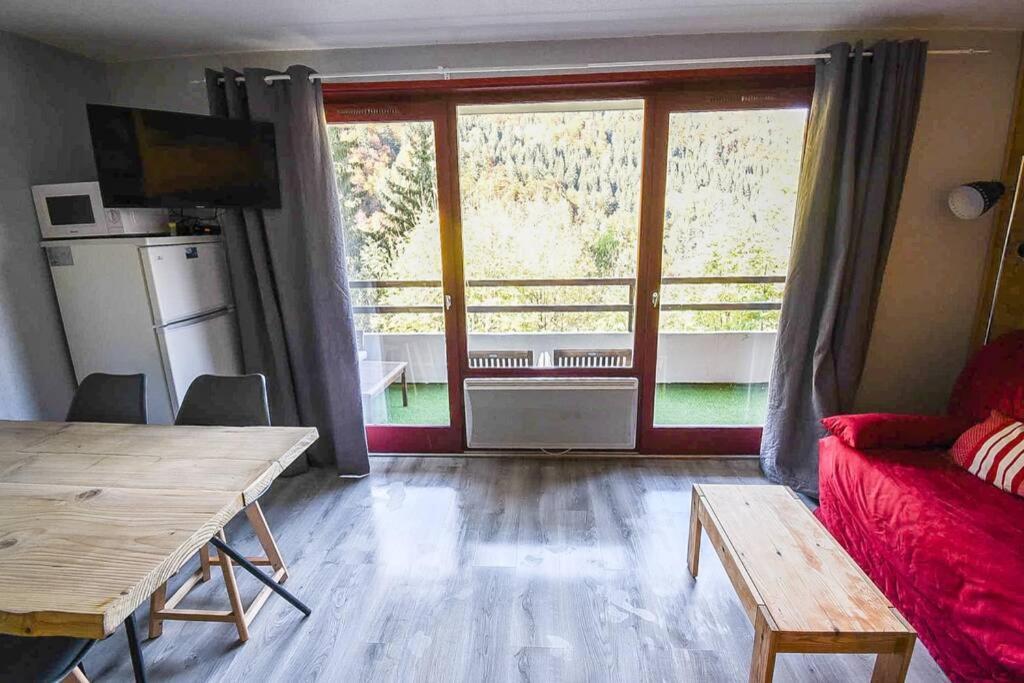 Le Relai S31 - Grand Et Lumineux Studio Avec Coin Montagne 4-6 Pers, Tout Equipe, Avec Wifi, A 30M Des Pistes Avec Un Grand Balcon, Draps Non Compris Saint-Jean-dʼAulps المظهر الخارجي الصورة