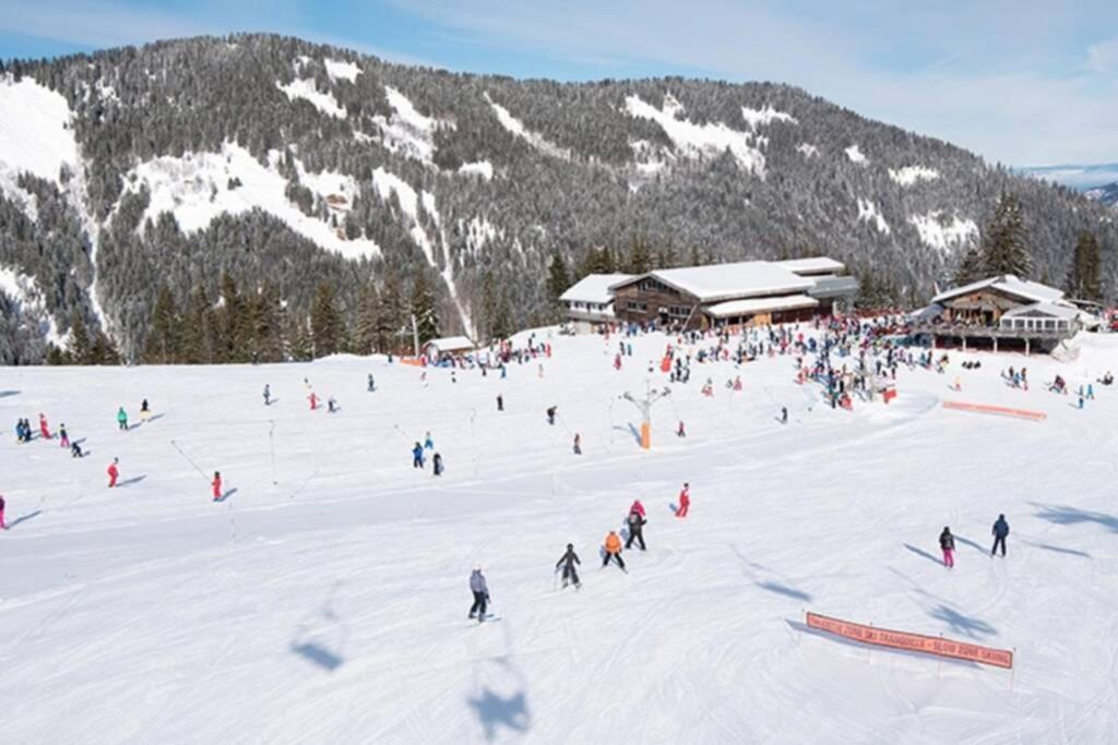 Le Relai S31 - Grand Et Lumineux Studio Avec Coin Montagne 4-6 Pers, Tout Equipe, Avec Wifi, A 30M Des Pistes Avec Un Grand Balcon, Draps Non Compris Saint-Jean-dʼAulps المظهر الخارجي الصورة